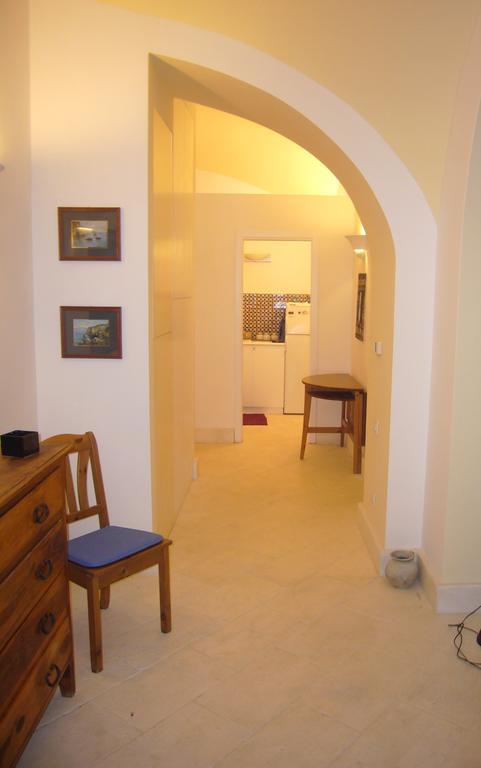 Palazzo Serra Di Cassano * Napels
